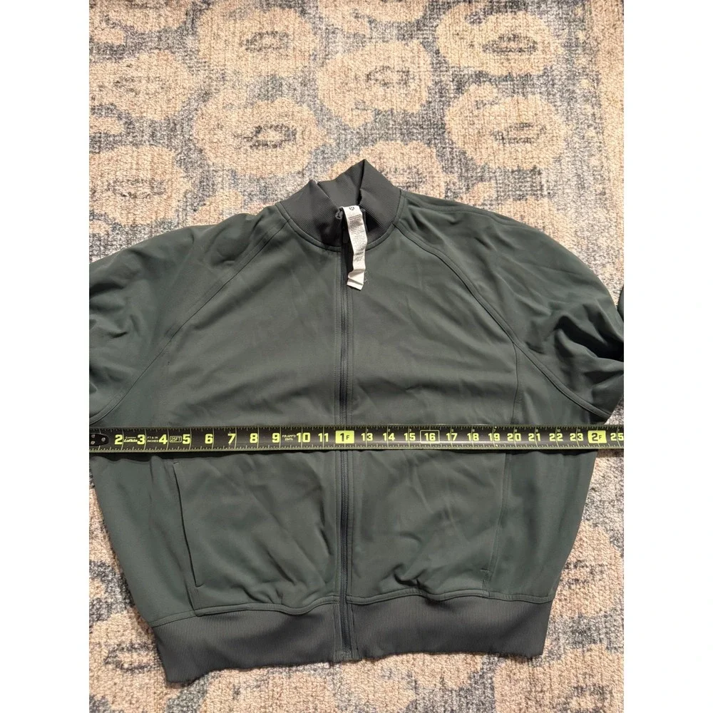 Lululemon Wunder Train Track Jacket Dark Forest Size 12 Excellent Condition